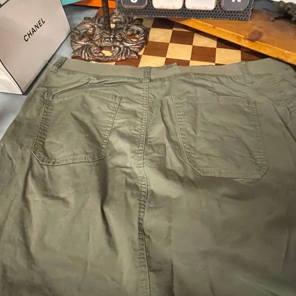 Riders skirt - Picture 3 of 5